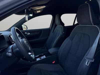Volvo XC40 & Recharge (2023) - Photo 10
