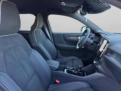 Volvo XC40 & Recharge (2023) - Photo 15