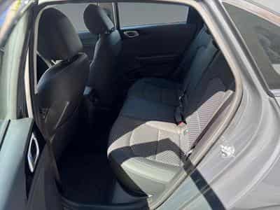 Kia Ceed Pulse 1.0 T-GDi 100 MT6 (2026) - Foto 14