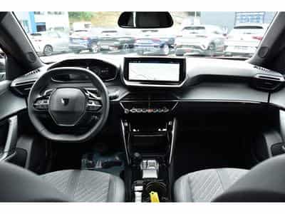 Peugeot 2008 1.2 Hybrid 145 Allure e-DCS6 ACC LANE SIDE GPS CAM360 1°MAIN (2025) - Photo 9