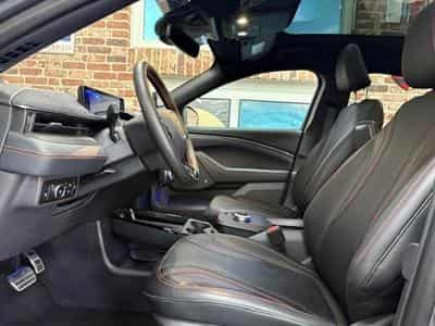 Ford Mustang Mach-E Mustang Mach-E 374cv 99Kw/h AWD RANGE PREMIUM (2024) - Photo 5