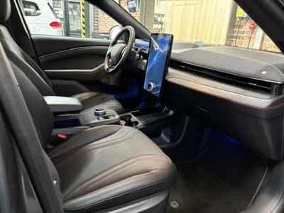 Ford Mustang Mach-E Mustang Mach-E 374cv 99Kw/h AWD RANGE PREMIUM (2024) - Photo 8