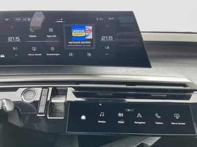 Peugeot 5008 1.2 PureTech 146 e-DSC6 GT (2026) - Photo 11