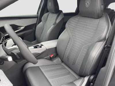 Peugeot 5008 1.2 PureTech 146 e-DSC6 GT (2026) - Photo 8