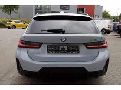 BMW 320 e Touring Aut. pack M Sport ACC (2024) - Foto 3