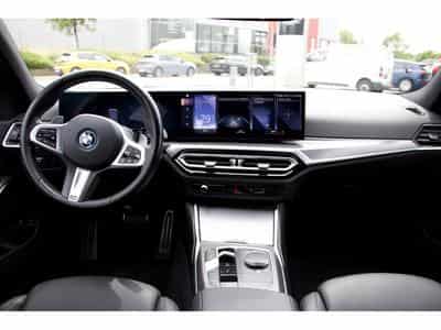 BMW 320 e Touring Aut. pack M Sport ACC (2024) - Foto 9