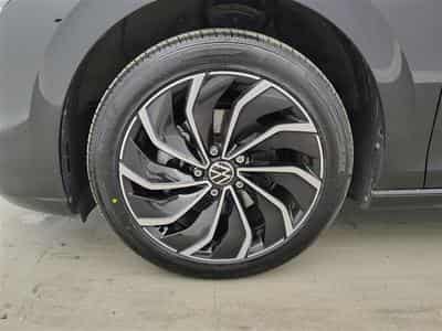 VW Golf 1.0 TSI 110Cv NAVI / CAMERA / FULL LED / ALU (2022) - Photo 6