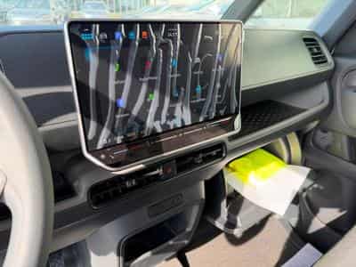 VW ID Buzz CARGO (2026) - Foto 9