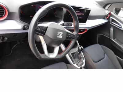 Seat Arona (2023) - Photo 2