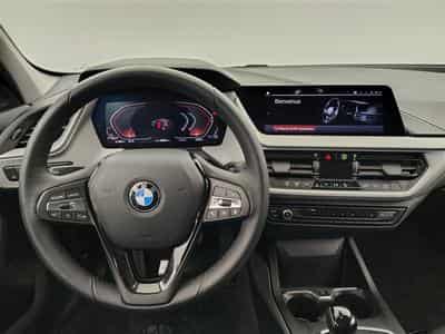 BMW 118 118iA NAVI / FULL LED / PDC AV+AR / JA 17 (2023) - Photo 9