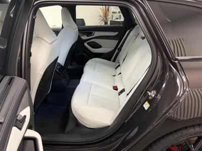 Audi A6 Avant e-hybrid quattro 367 CV / 270 KW S tronic (2025) - Foto 7