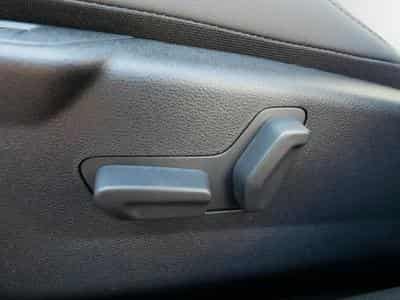 Alfa-Romeo Junior Ibrida Speciale 1.2 VGT (2026) - Photo 14