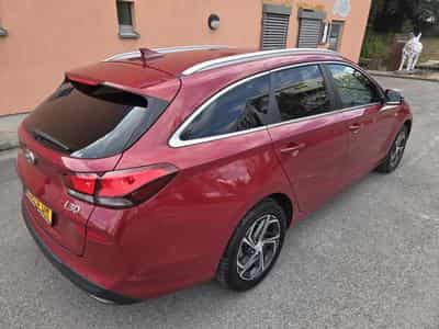 Hyundai i30 SW 1.6 CRDI 136 CV BVA Garantie 12 Mois (2021) - Photo 6