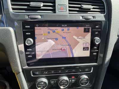 VW Golf Golf VII Lim. BlueMotion TGI *Navi*Panorama*Kam (2018) - Foto 12