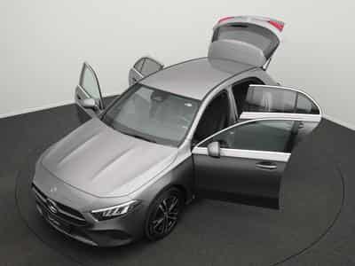 Mercedes A 250 e Kompaktlimousine LED+Kamera+MBUX (2023) - Foto 12