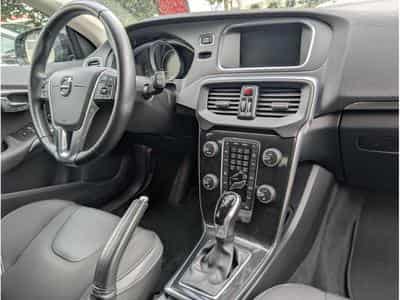 Volvo V40 D3 150 CH BOITE AUTOMATIQUE (2018) - Photo 5