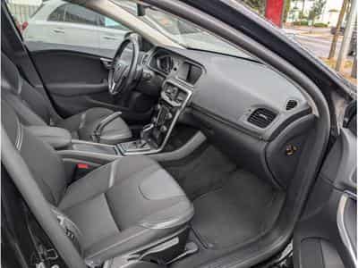Volvo V40 D3 150 CH BOITE AUTOMATIQUE (2018) - Photo 9