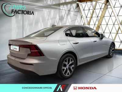 Volvo S60 -46% 2,0 MHEV 197CV Core (2024) - Photo 5