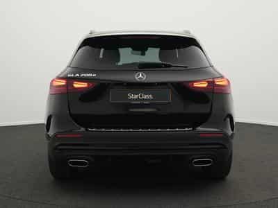 Mercedes GLA 200 d AMG-Line Multi+Kamera+Night+19" (2025) - Photo 4