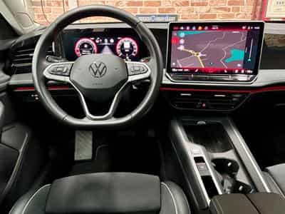 VW Passat Passat Variant 2.0 TDi 150cv Auto BUISINESS (2025) - Photo 4