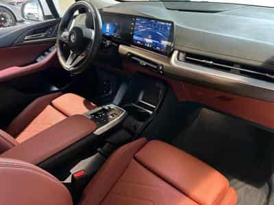 BMW 220 220i Active Tourer Luxury Line (2025) - Photo 10