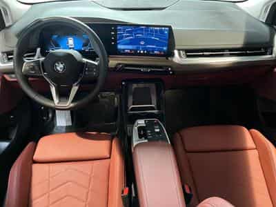 BMW 220 220i Active Tourer Luxury Line (2025) - Photo 14
