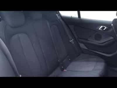 BMW 118 i 136cv Hatch Steptronic Advantage (2023) - Foto 14