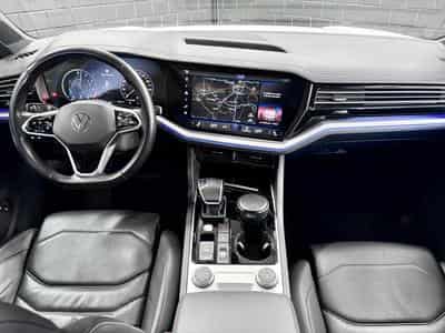 VW Touareg 3.0 TSi V6 eHybrid 4MOTION Elegance 381 CV (2022) - Photo 10