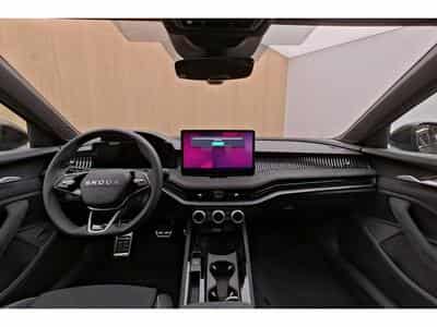 Skoda Superb Combi Sportline 2.0 TDI DSG7 110kW-150CV - DCC+ - Attelage - (2025) - Photo 9