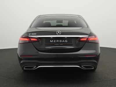 Mercedes E 300 AMG-Line (1970) - Photo 4