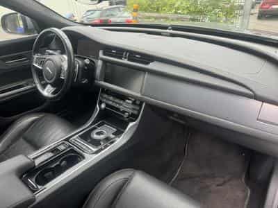Jaguar XF JAGUAR XF 2.0 D R-SPORT PANORAMA LEDER NAVI KAMERA KEYLESS (2020) - Foto 6