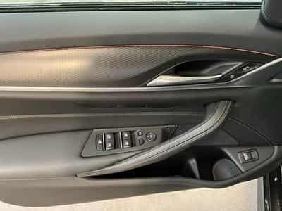 BMW 520 Xdrive+M-Sport+AT+BlackStyle+Panorama (2024) - Photo 14
