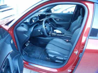 Peugeot E-2008 GT (2025) - Photo 10