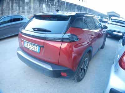 Peugeot E-2008 GT (2025) - Photo 4