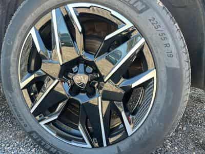Peugeot 3008 1.2 HYBRID 145 GT E-DCS6 (2025) - Photo 9