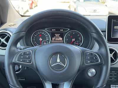 Mercedes B 200D 136 INSPIRATION (2017) - Photo 13