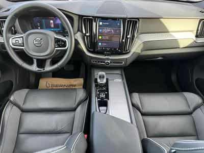 Volvo XC60 B5 Ultra Black Edition / Essence (2025) - Foto 3