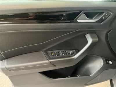 VW T-Roc R-Line+DSG+P.Travel+IQ-Drive+LED+AHK (2022) - Photo 14