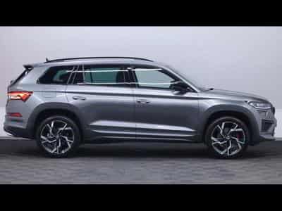 Skoda Kodiaq RS 2.0TSI 245 DSG (2023) - Foto 4
