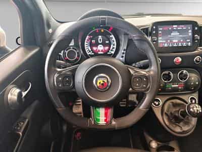 Abarth 695 695 Esseesse (2022) - Photo 13