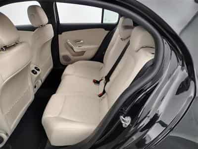 Mercedes A 180 d Luxury Line Cuir / Navi / Led / PDC av+ar (2022) - Photo 13