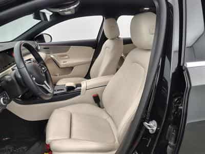 Mercedes A 180 d Luxury Line Cuir / Navi / Led / PDC av+ar (2022) - Photo 7