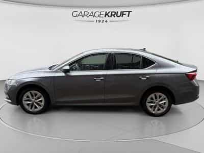 Skoda Octavia Octavia Lim. Style iV Navi C., ACC, Rear View (2022) - Photo 2