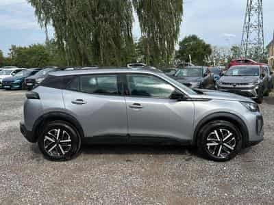 Peugeot 2008 1.2 HYBRID 145 STYLE E-DCS6 (2025) - Photo 4