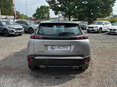 Peugeot 2008 1.2 HYBRID 145 STYLE E-DCS6 (2025) - Photo 6