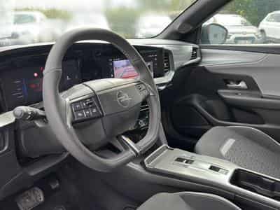 Opel MOKKA 1.2 TURBO HYBRID 136 EDITION E-DCT6 (2025) - Photo 14
