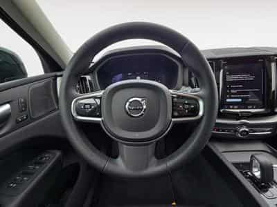 Volvo XC60 B4 Plus Dark / Essence (2023) - Photo 12