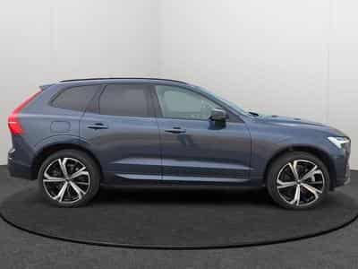 Volvo XC60 B4 Plus Dark / Essence (2023) - Photo 6