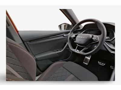 Skoda Octavia 2.0 TSi DSG 265 RS (2025) - Photo 8