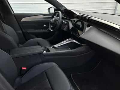 Peugeot 308 1.2 PureTech 145 e-DSC6 GT (2025) - Photo 9